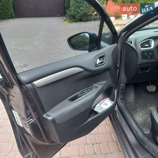 Хетчбек Citroen C4 2016 в Києві