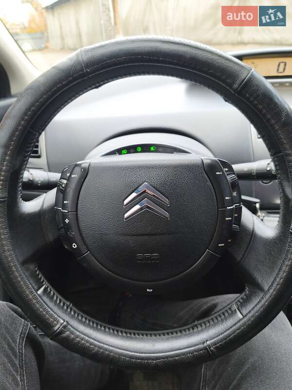 Хетчбек Citroen C4 2008 в Черкасах фото 21 Хетчбек Citroen C4 2008 в Черкасах