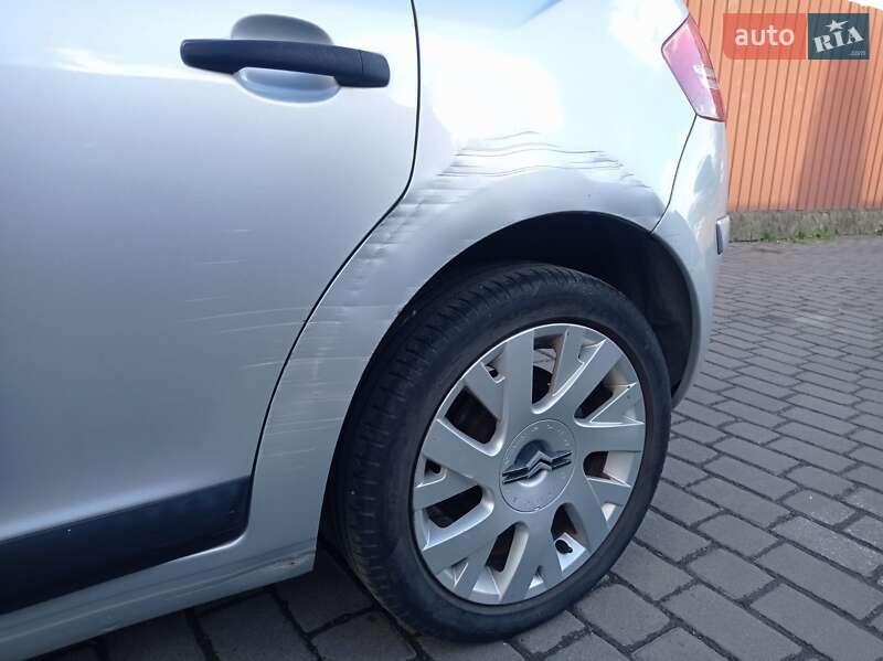 Хетчбек Citroen C4 2009 в Львові