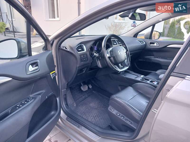 Хетчбек Citroen C4 2015 в Кіцмані фото 21 Хетчбек Citroen C4 2015 в Кіцмані