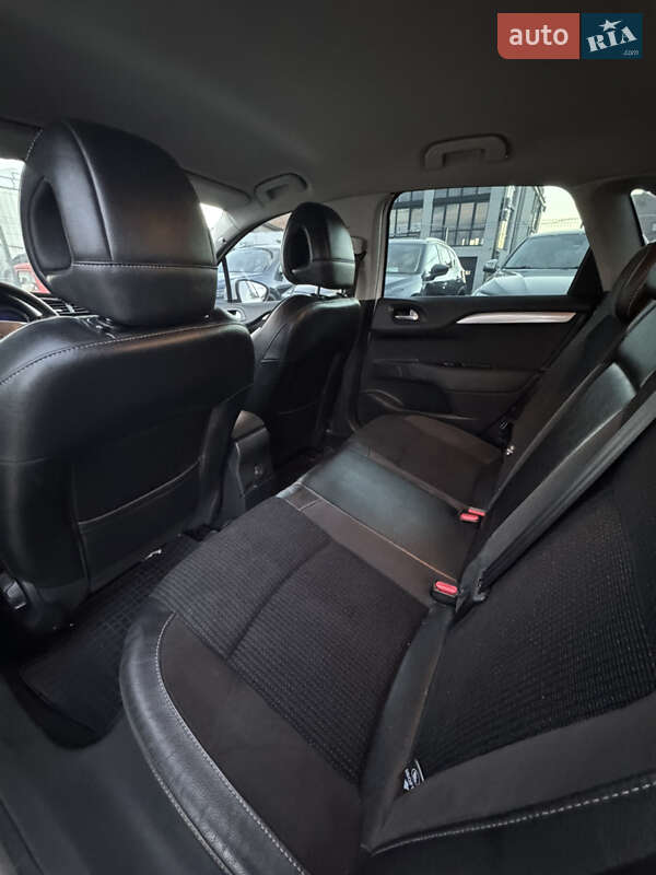 Хетчбек Citroen C4 2012 в Івано-Франківську фото 23 Хетчбек Citroen C4 2012 в Івано-Франківську