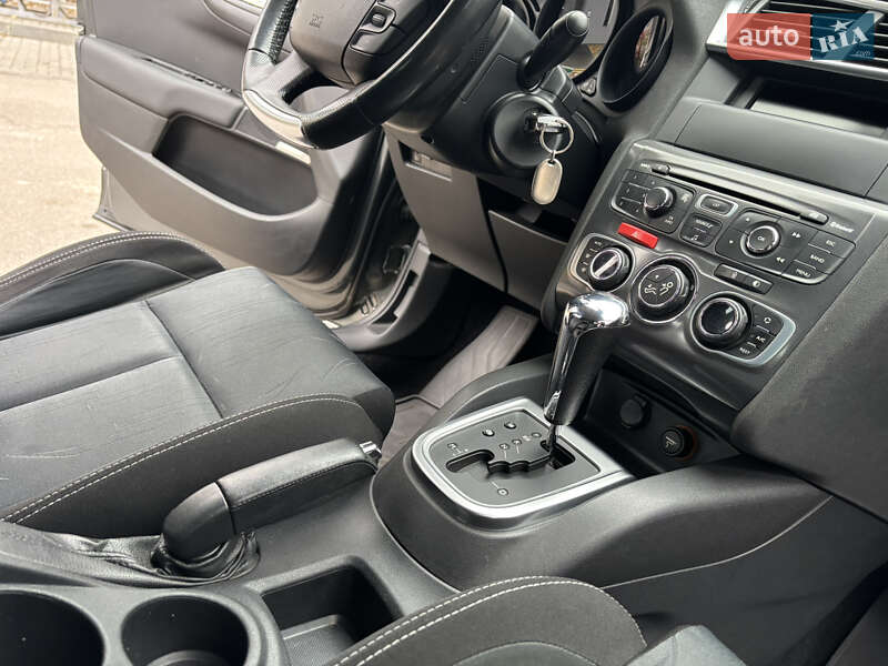 Хетчбек Citroen C4 2012 в Дніпрі