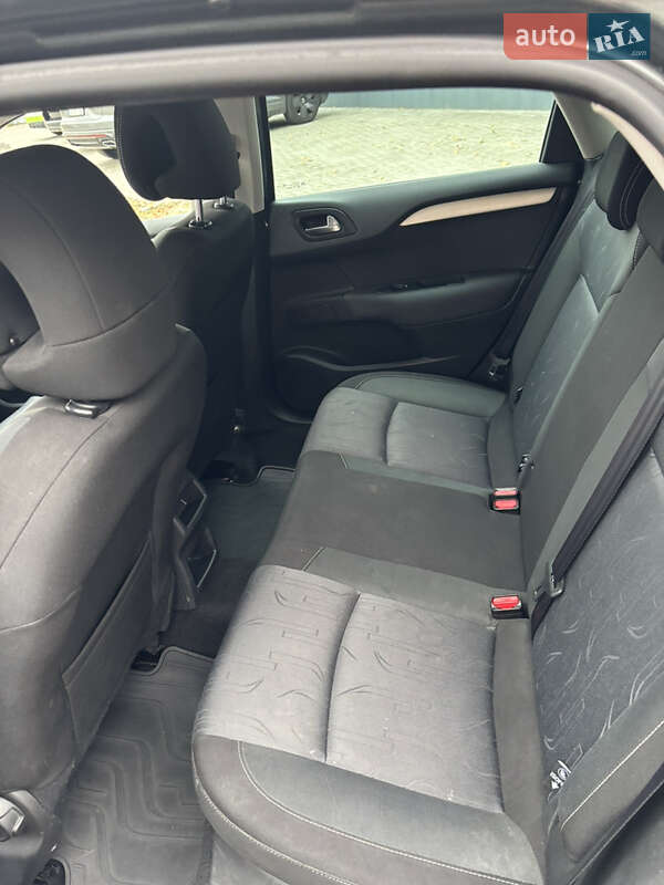 Хетчбек Citroen C4 2012 в Дніпрі