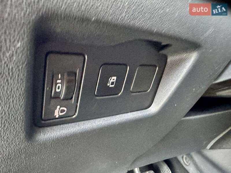 Хэтчбек Citroen C4 2013 в Киеве