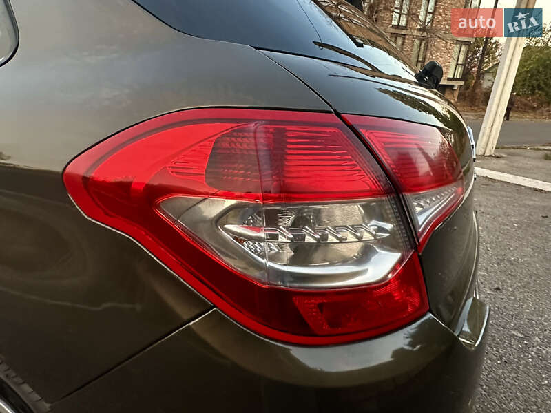 Хетчбек Citroen C4 2014 в Дніпрі