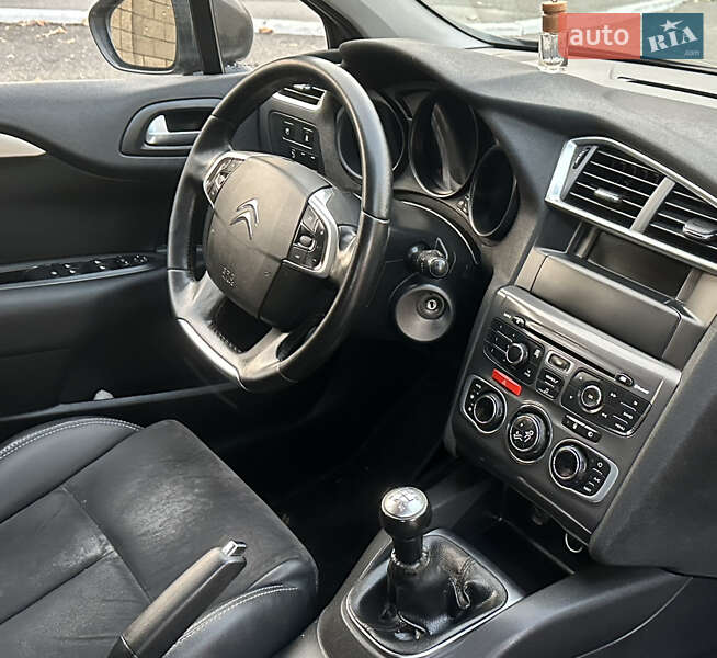 Хетчбек Citroen C4 2014 в Дніпрі