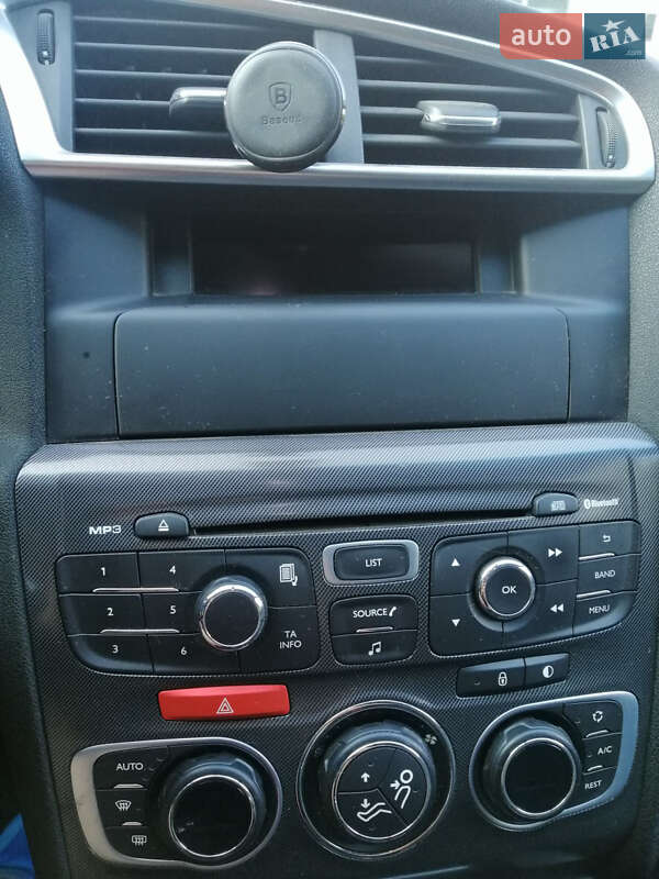 Хетчбек Citroen C4 2013 в Києві фото 6 Хетчбек Citroen C4 2013 в Києві