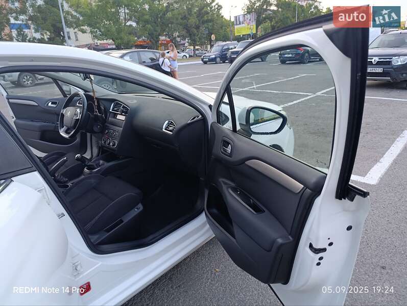 Хетчбек Citroen C4 2016 в Івано-Франківську фото 16 Хетчбек Citroen C4 2016 в Івано-Франківську