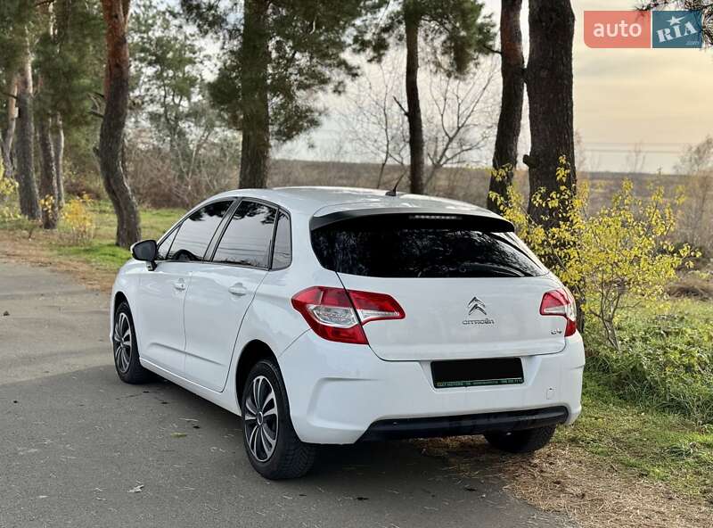 Хэтчбек Citroen C4 2013 в Киеве фото 4 Хэтчбек Citroen C4 2013 в Киеве