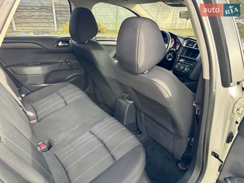 Хэтчбек Citroen C4 2013 в Киеве фото 22 Хэтчбек Citroen C4 2013 в Киеве