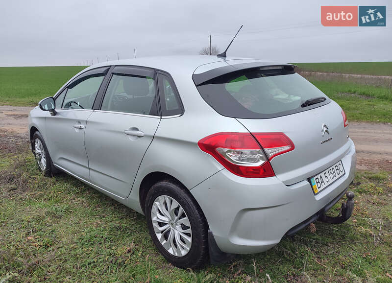 Хэтчбек Citroen C4 2013 в Добровеличковке