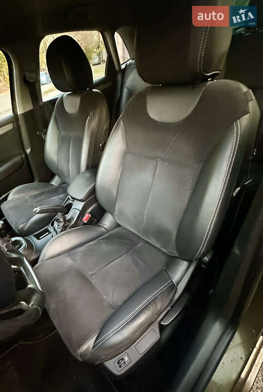 Хэтчбек Citroen C4 2014 в Днепре