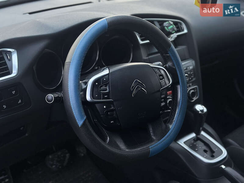 Хэтчбек Citroen C4 2011 в Львове