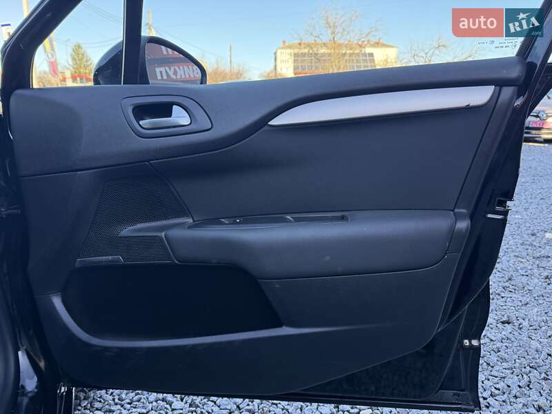 Хетчбек Citroen C4 2012 в Стрию