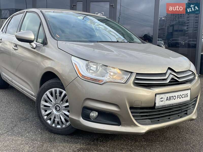 Хэтчбек Citroen C4 2013 в Киеве