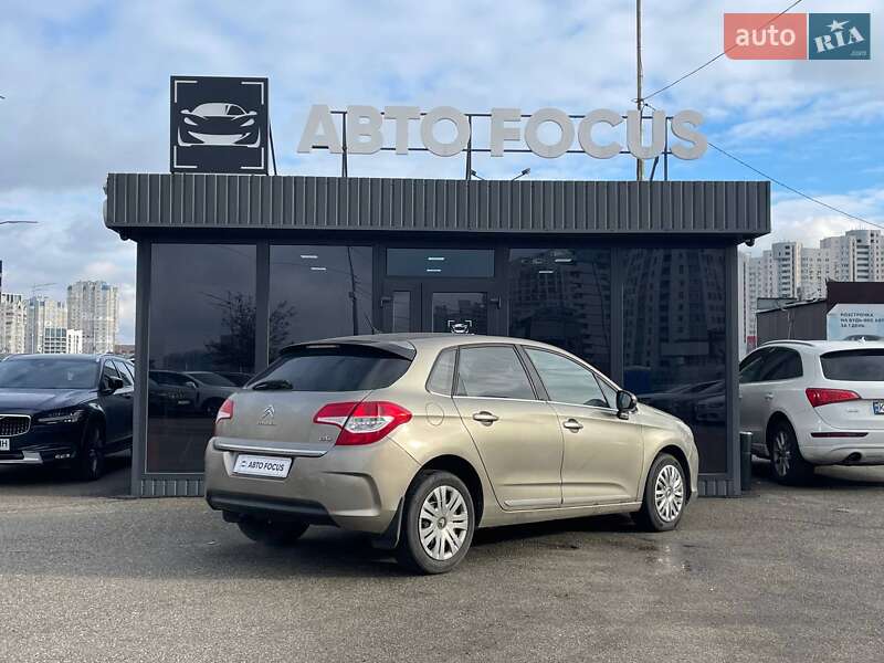 Хэтчбек Citroen C4 2013 в Киеве