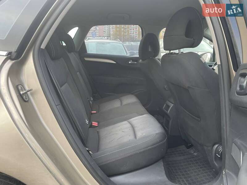 Хэтчбек Citroen C4 2013 в Киеве