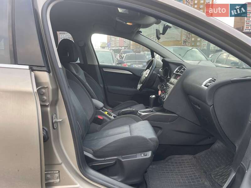 Хэтчбек Citroen C4 2013 в Киеве