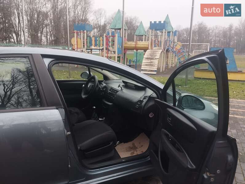 Хетчбек Citroen C4 2004 в Тернополі фото 22 Хетчбек Citroen C4 2004 в Тернополі