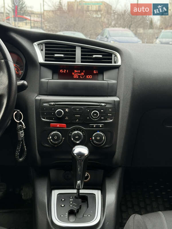 Хетчбек Citroen C4 2011 в Стрию