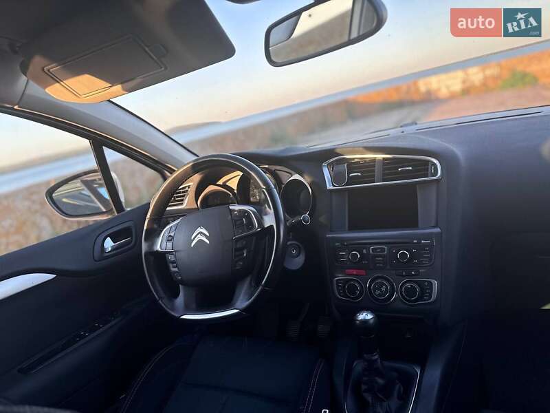 Хэтчбек Citroen C4 2012 в Киеве