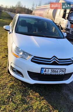 Хэтчбек Citroen C4 2013 в Обухове