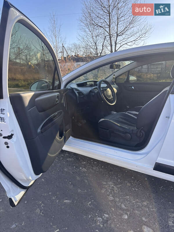 Хэтчбек Citroen C4 2008 в Шаргороде фото 10 Хэтчбек Citroen C4 2008 в Шаргороде