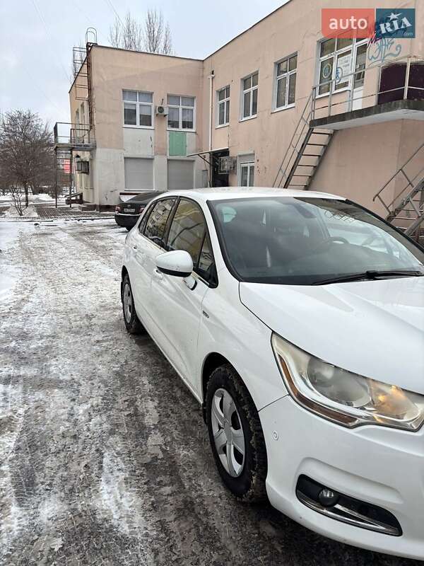 Хэтчбек Citroen C4 2012 в Киеве