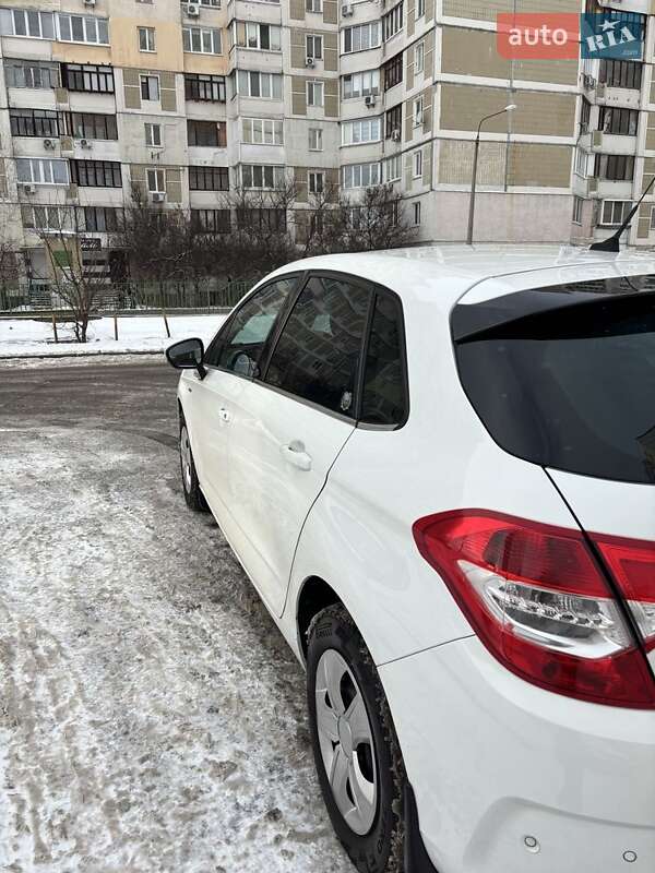 Хэтчбек Citroen C4 2012 в Киеве
