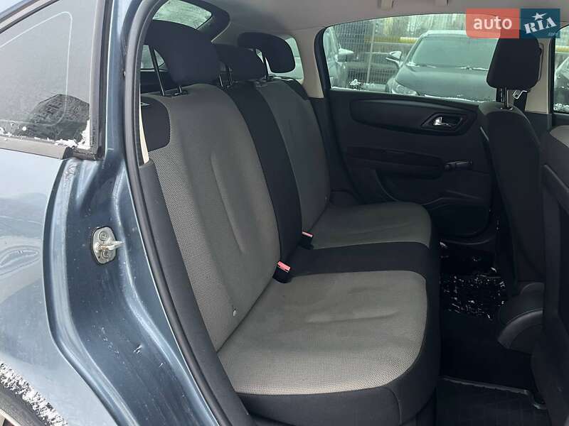 Хэтчбек Citroen C4 2007 в Киеве фото 11 Хэтчбек Citroen C4 2007 в Киеве