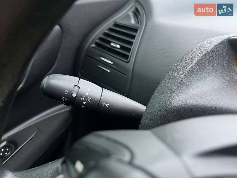 Хэтчбек Citroen C4 2007 в Киеве фото 18 Хэтчбек Citroen C4 2007 в Киеве