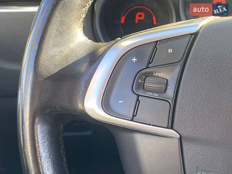 Хетчбек Citroen C4 2011 в Києві фото 22 Хетчбек Citroen C4 2011 в Києві