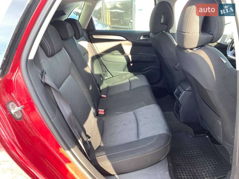 Хетчбек Citroen C4 2011 в Києві фото 11 Хетчбек Citroen C4 2011 в Києві