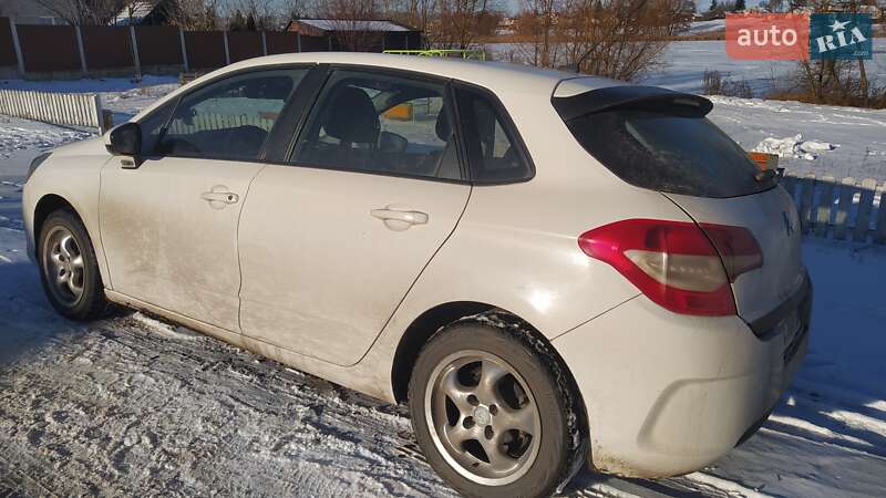 Хэтчбек Citroen C4 2011 в Староконстантинове