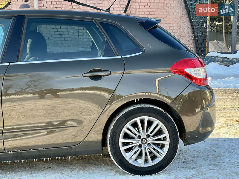 Хэтчбек Citroen C4 2011 в Луцке