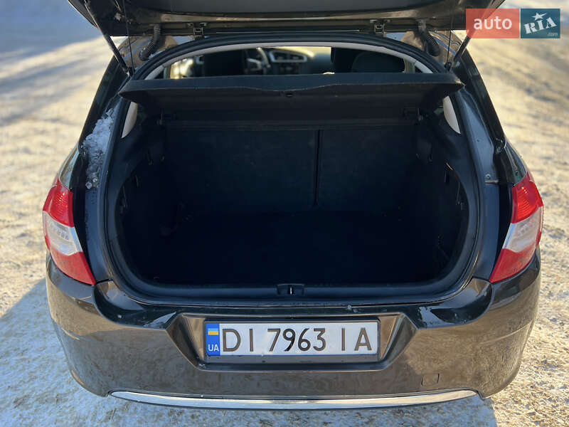 Хэтчбек Citroen C4 2011 в Луцке