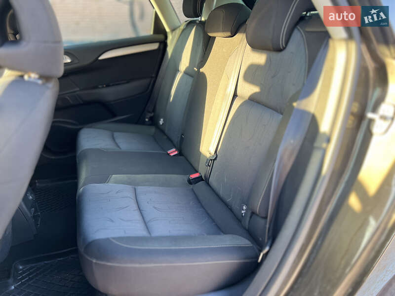 Хэтчбек Citroen C4 2011 в Луцке