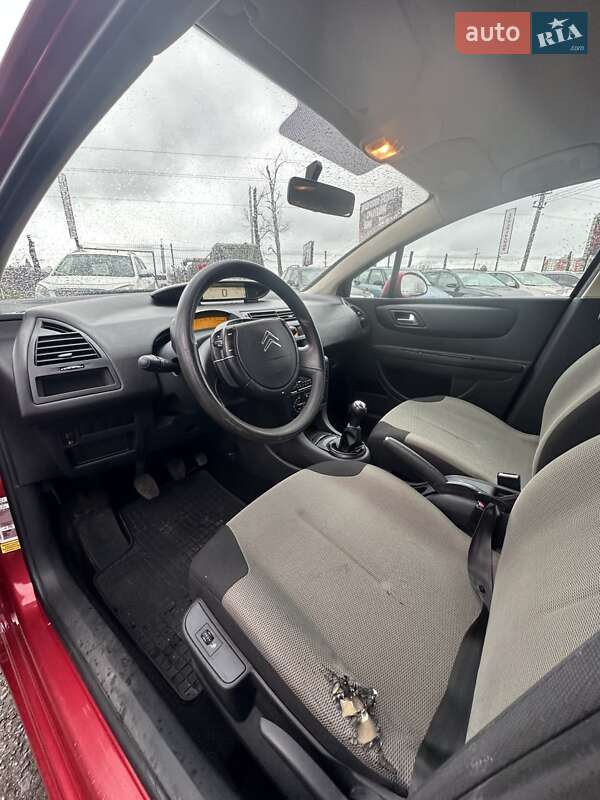 Хэтчбек Citroen C4 2007 в Белогородке фото 21 Хэтчбек Citroen C4 2007 в Белогородке