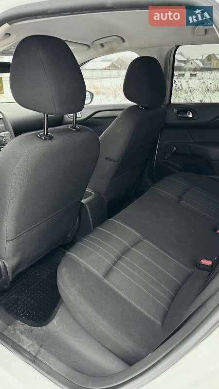 Хэтчбек Citroen C4 2012 в Стрые фото 18 Хэтчбек Citroen C4 2012 в Стрые