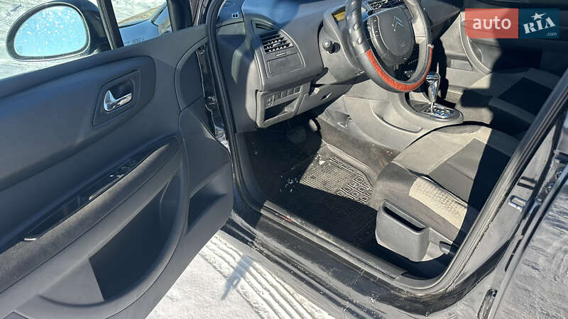 Хетчбек Citroen C4 2007 в Києві фото 17 Хетчбек Citroen C4 2007 в Києві