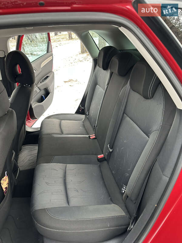 Хэтчбек Citroen C4 2011 в Кропивницком