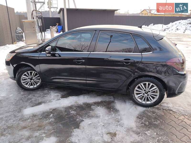 Хэтчбек Citroen C4 2012 в Львове