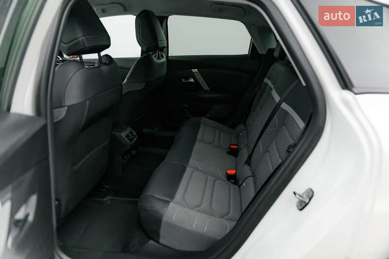 Хэтчбек Citroen C4 2023 в Киеве фото 11 Хэтчбек Citroen C4 2023 в Киеве