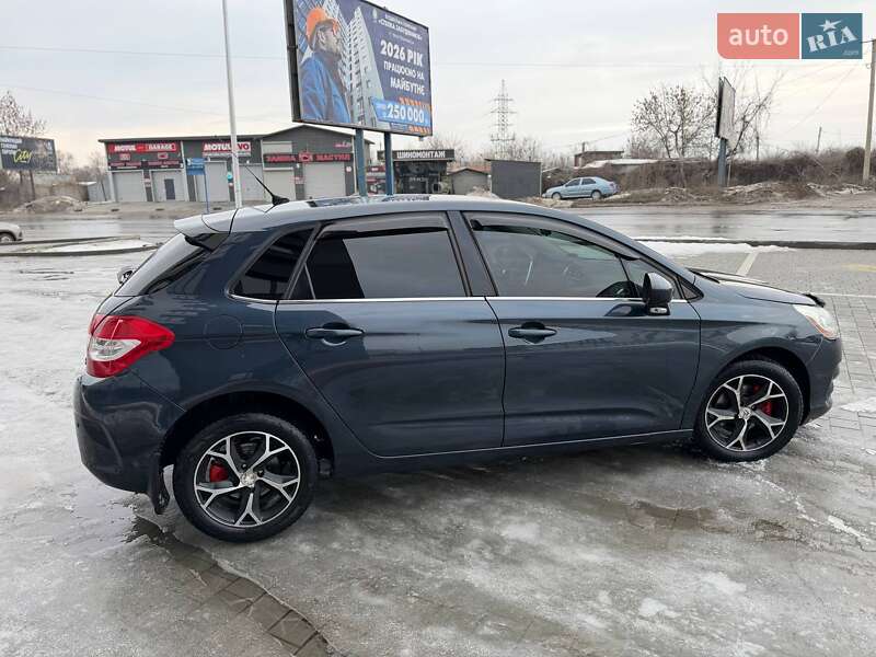 Хэтчбек Citroen C4 2012 в Ивано-Франковске фото 10 Хэтчбек Citroen C4 2012 в Ивано-Франковске