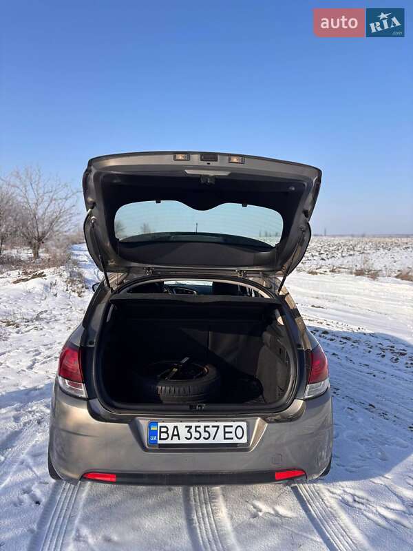 Хэтчбек Citroen C4 2015 в Малой Виске фото 7 Хэтчбек Citroen C4 2015 в Малой Виске