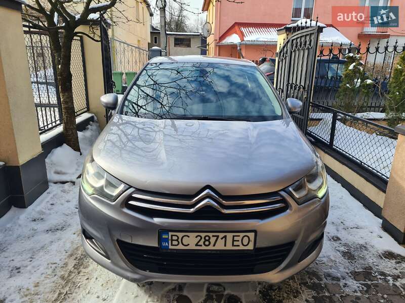 Хэтчбек Citroen C4 2016 в Львове