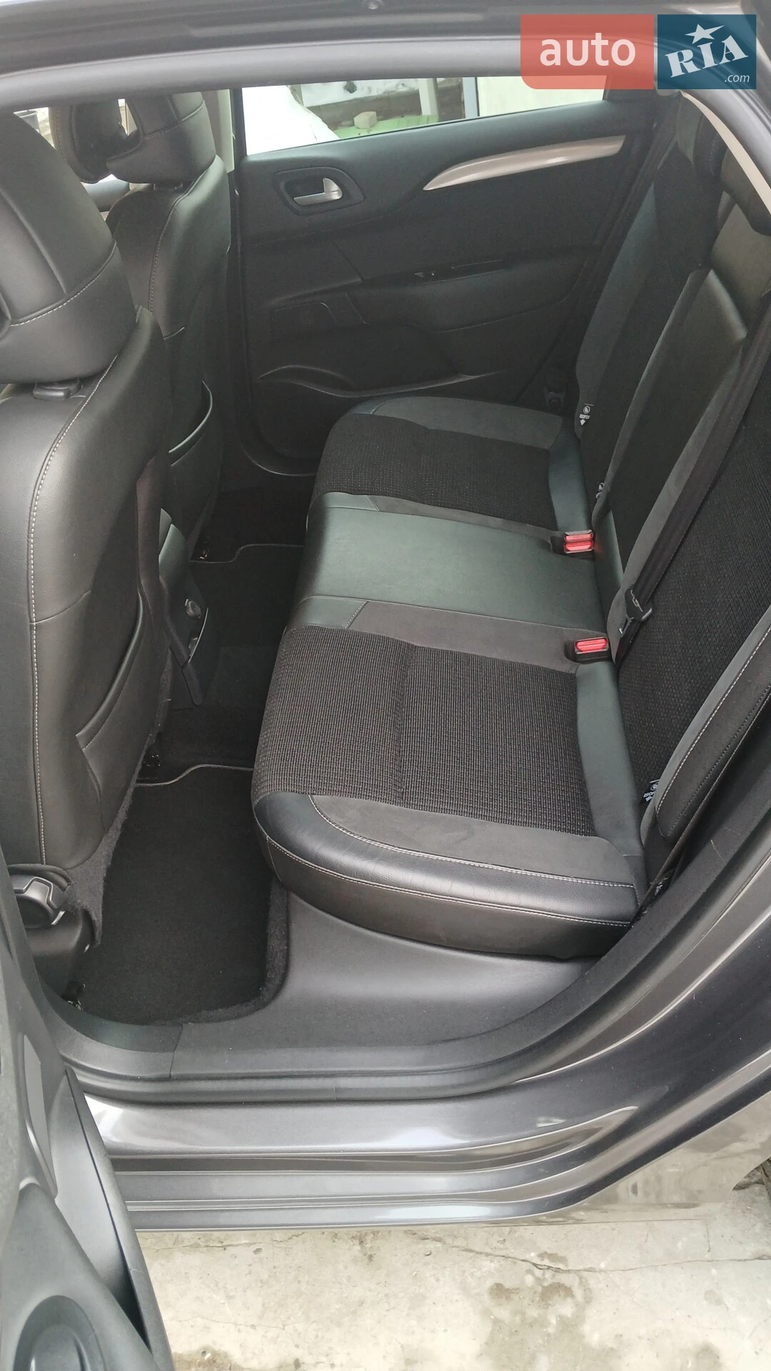 2015 Citroen C4 - мініатюра 32