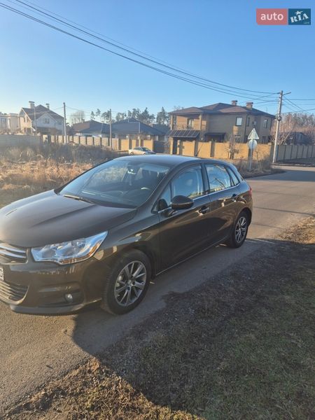 Хэтчбек Citroen C4 2014 в Киеве