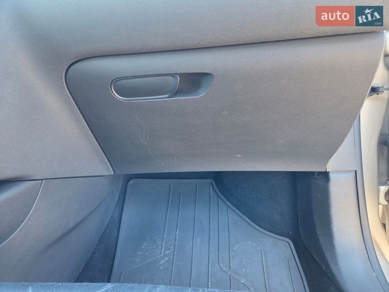 Хэтчбек Citroen C4 2012 в Киеве