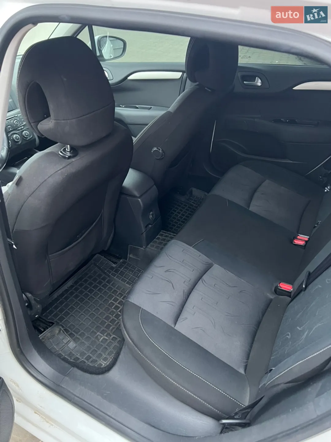 2011 Citroen C4 - мініатюра 41